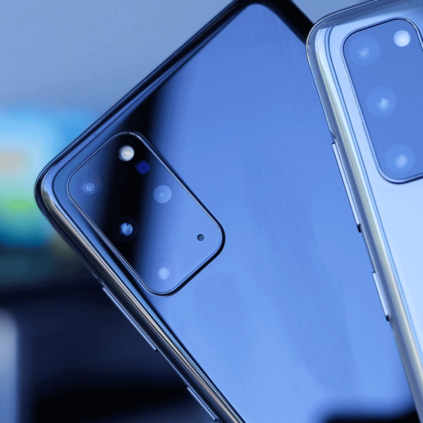 هاتف Samsung Galaxy S22 متوفر الآن برصيد 50 دولارًا